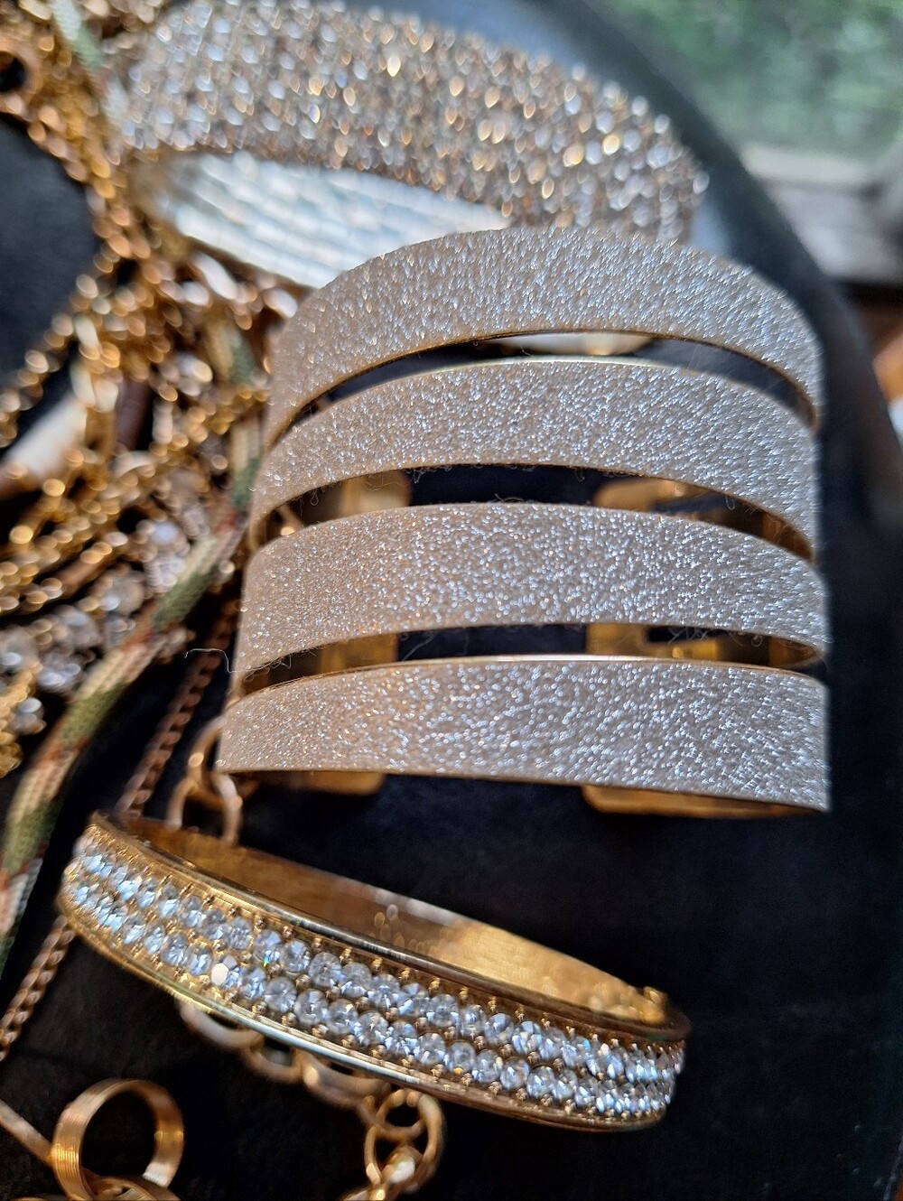 16 Piece Gold & Crystal Embellished BLING Statement Edgy Lot Jewelry The Limited - Picture 4 of 11